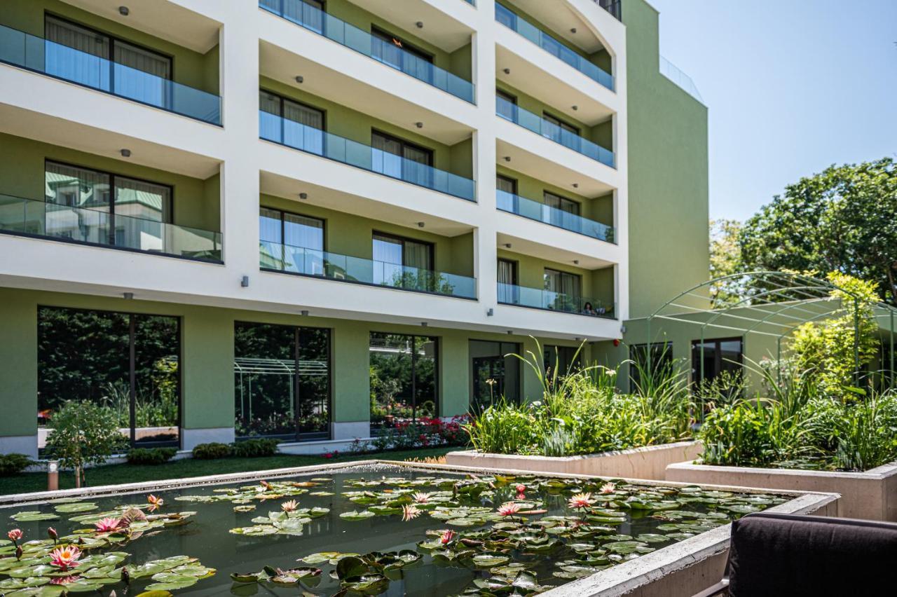 Romance Hotel And Family Suites Saints Constantine and Helena Exteriér fotografie